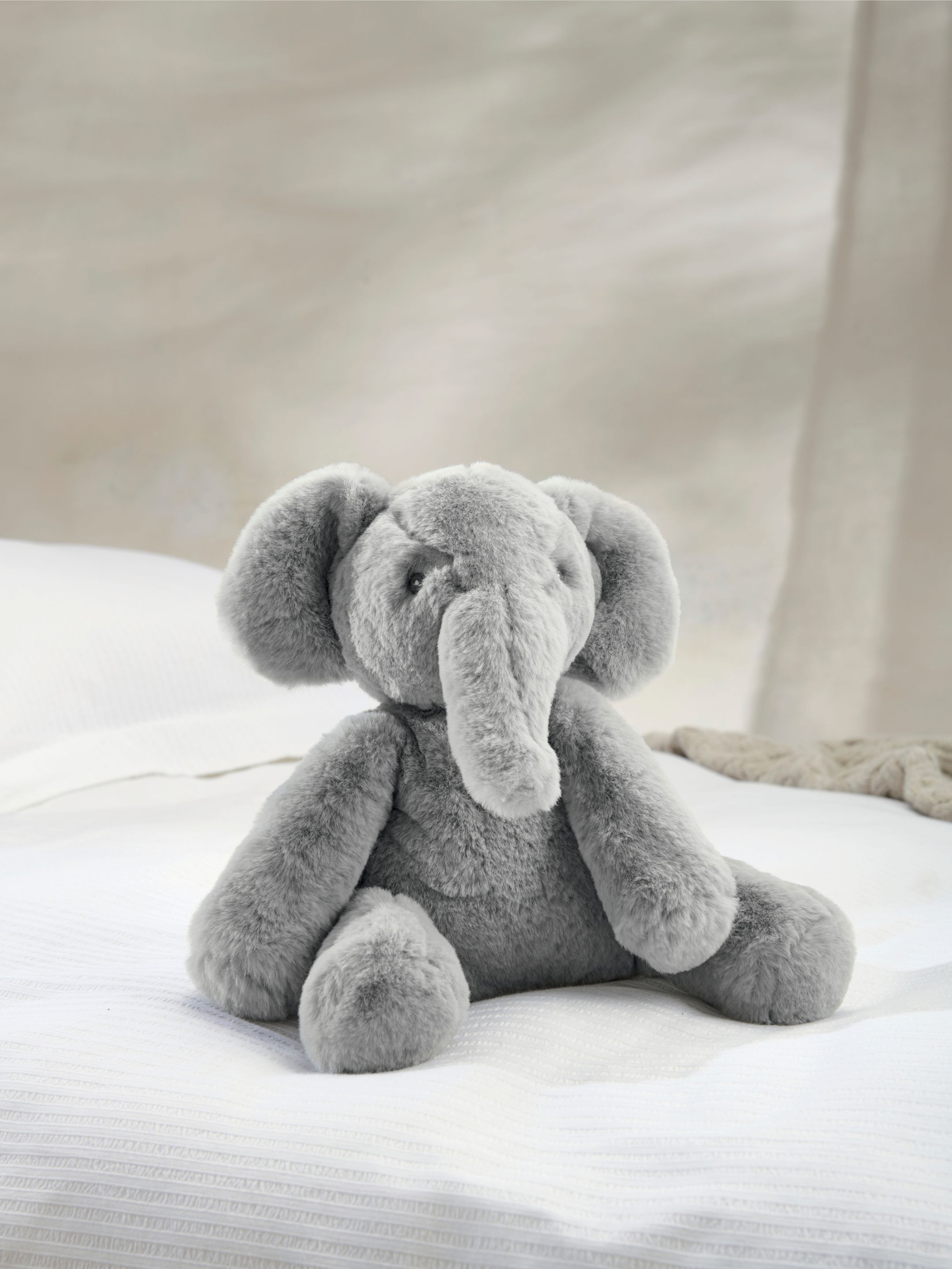Muslin Gift Set - Seed Muslin Blanket with Archie Elephant Soft Toy image number 6